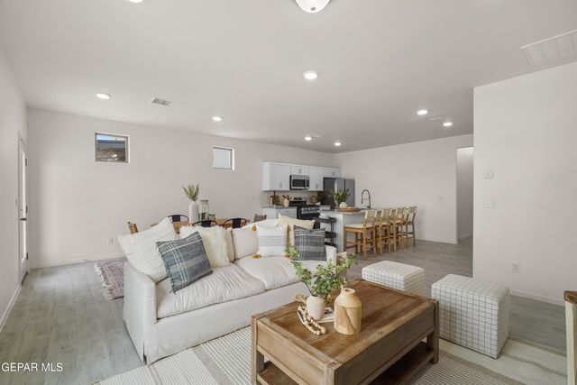 1437 Indigo Sky Street, El Paso, TX 79928