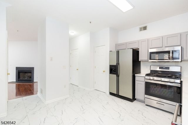 148 Forest Dr 148, Piscataway Twp., NJ 08854