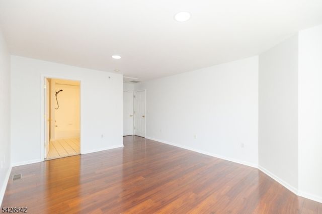 148 Forest Dr 148, Piscataway Twp., NJ 08854