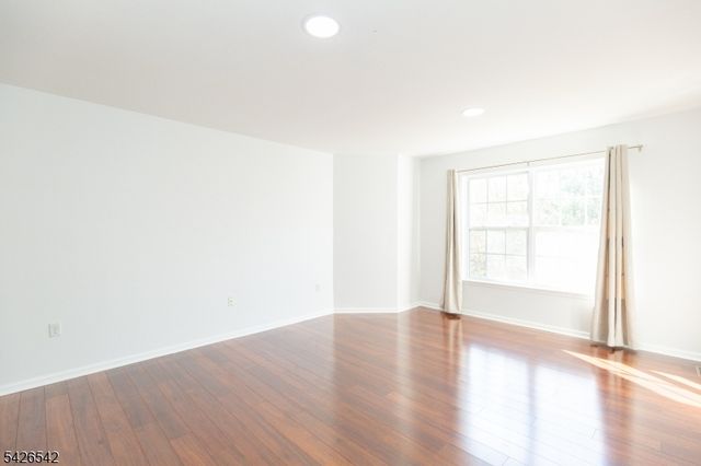 148 Forest Dr 148, Piscataway Twp., NJ 08854