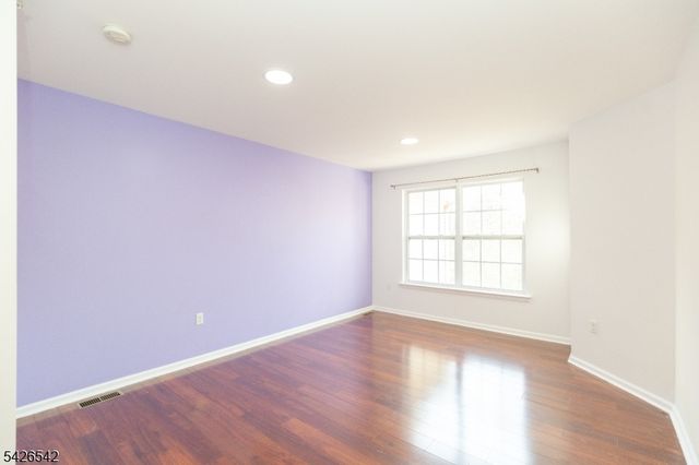 148 Forest Dr 148, Piscataway Twp., NJ 08854