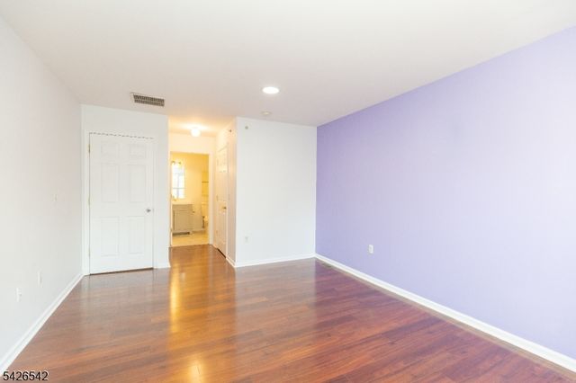 148 Forest Dr 148, Piscataway Twp., NJ 08854