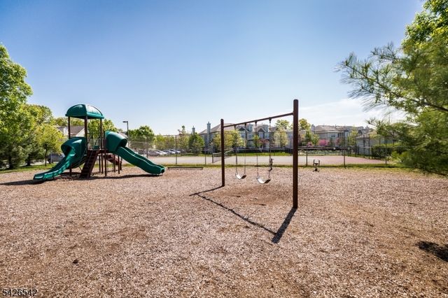 148 Forest Dr 148, Piscataway Twp., NJ 08854