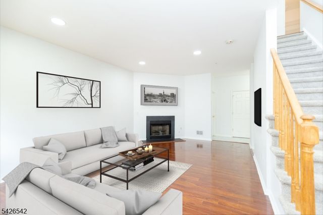 148 Forest Dr 148, Piscataway Twp., NJ 08854