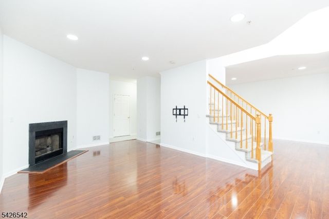 148 Forest Dr 148, Piscataway Twp., NJ 08854