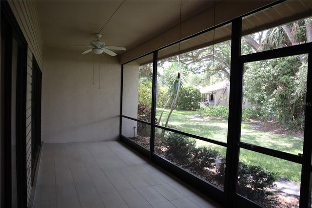 4820 KESTRAL PARK CIRCLE 18, Sarasota, FL 34231