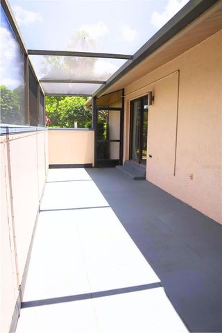 4820 KESTRAL PARK CIRCLE 18, Sarasota, FL 34231