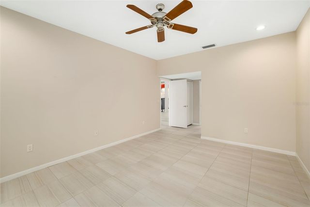 4820 KESTRAL PARK CIRCLE 18, Sarasota, FL 34231