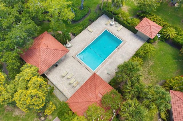 4820 KESTRAL PARK CIRCLE 18, Sarasota, FL 34231