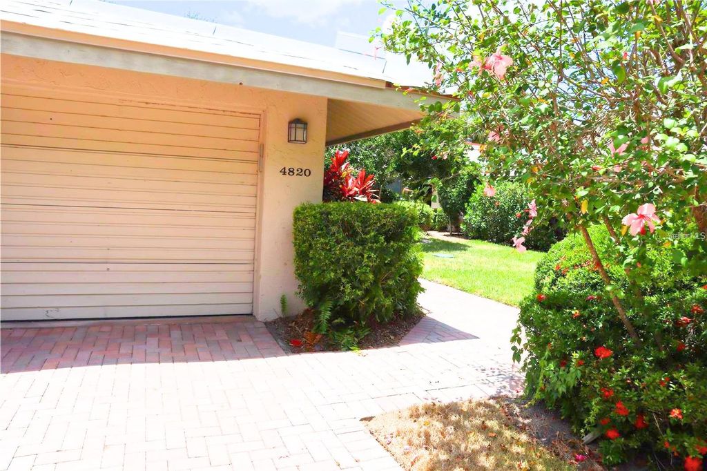 4820 KESTRAL PARK CIRCLE 18, Sarasota, FL 34231