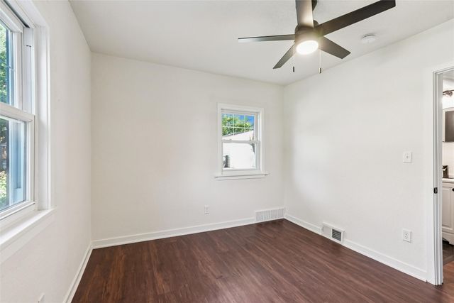 119 E Park Avenue, Des Moines, IA 50315