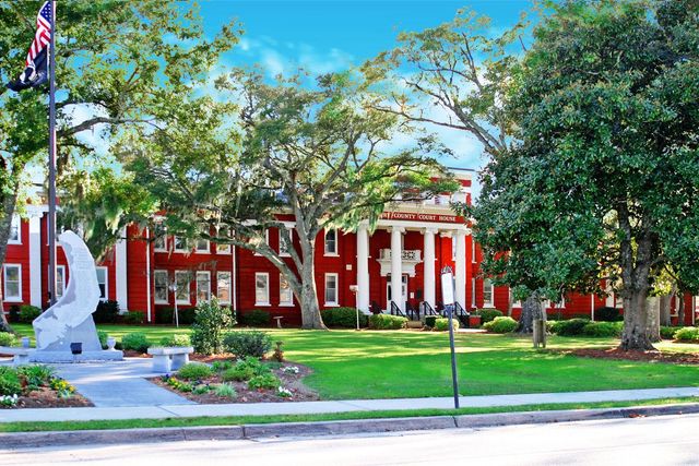 1201 Silverstone Ct., Conway, SC 29526