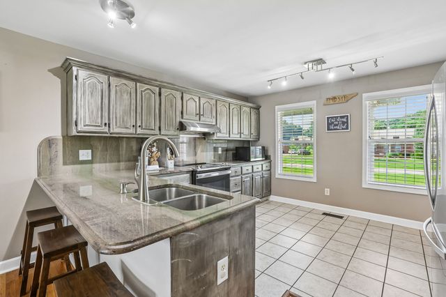 185 Favre Cir, Winchester, TN 37398