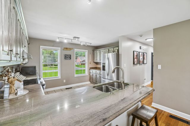 185 Favre Cir, Winchester, TN 37398