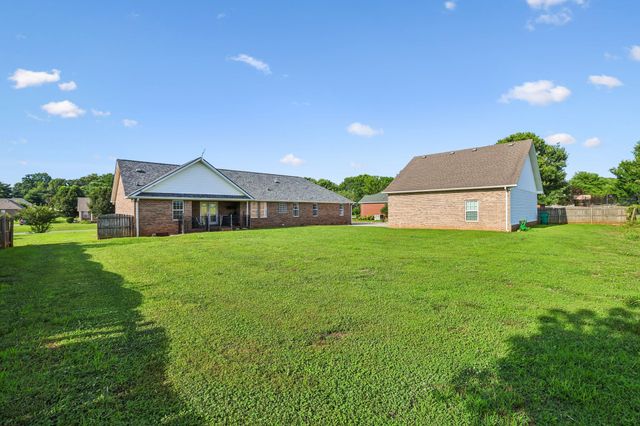 185 Favre Cir, Winchester, TN 37398