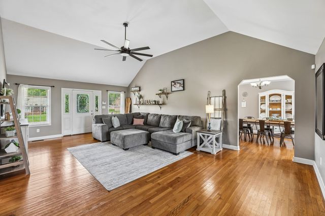 185 Favre Cir, Winchester, TN 37398