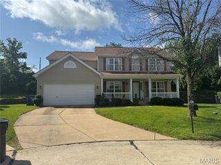 1 Ashbury Crossing Court, Florissant, MO 63034