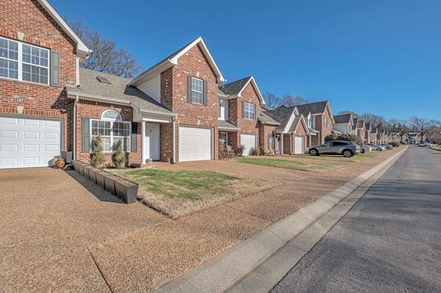 146 Noel Cove Cir, Hermitage, TN 37076