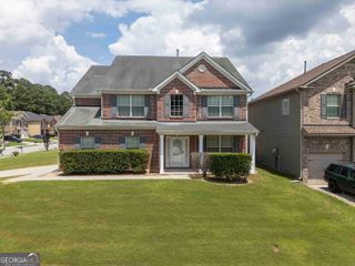 7562 Bowhead Court, Fairburn, GA 30213