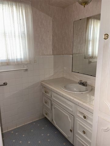 4916 Vance Road, North Richland Hills, TX 76180