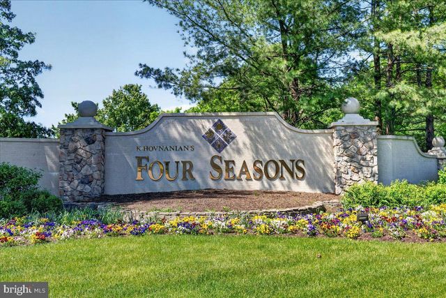 7 ALLISTER LN, Columbus, NJ 08022