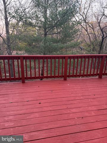 6711 VILLAGE PARK DR, Greenbelt, MD 20770