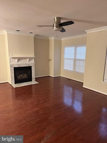 6711 VILLAGE PARK DR, Greenbelt, MD 20770