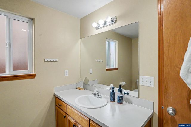 358 Duch Ln SE, Salem, OR 97317