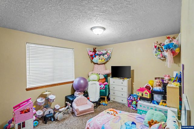 358 Duch Ln SE, Salem, OR 97317