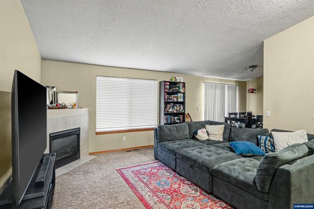 358 Duch Ln SE, Salem, OR 97317
