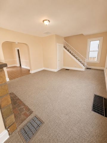 70 N Warren Avenue, Columbus, OH 43204