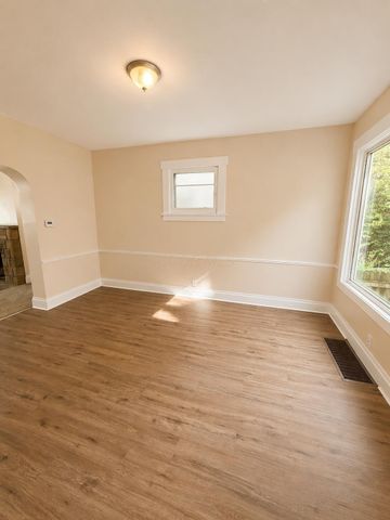 70 N Warren Avenue, Columbus, OH 43204