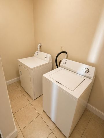 70 N Warren Avenue, Columbus, OH 43204