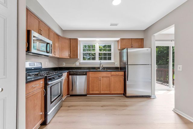 14754 BASINGSTOKE LOOP, Centreville, VA 20120
