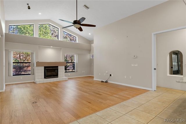 3135 N Buckhorn Drive, Beverly Hills, FL 34465