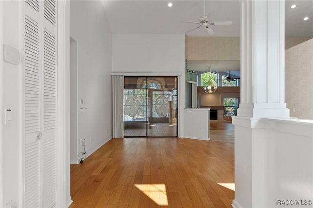 3135 N Buckhorn Drive, Beverly Hills, FL 34465