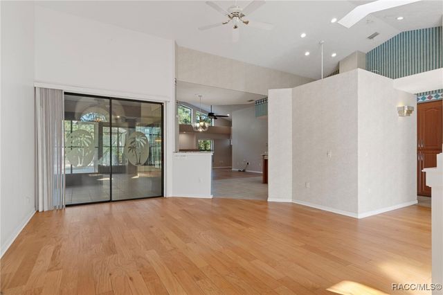 3135 N Buckhorn Drive, Beverly Hills, FL 34465