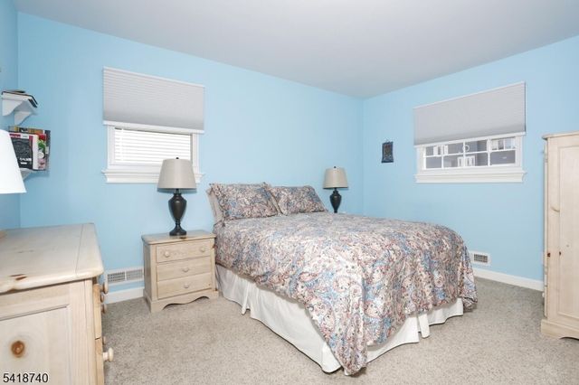 79 Highview Ter, Rockaway Twp., NJ 07801