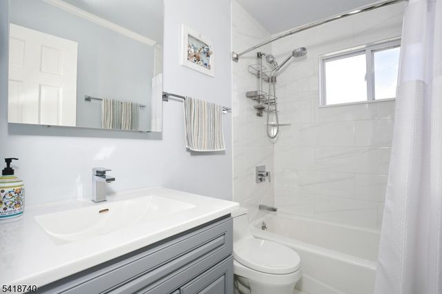 79 Highview Ter, Rockaway Twp., NJ 07801