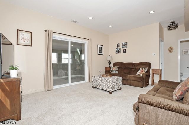 79 Highview Ter, Rockaway Twp., NJ 07801