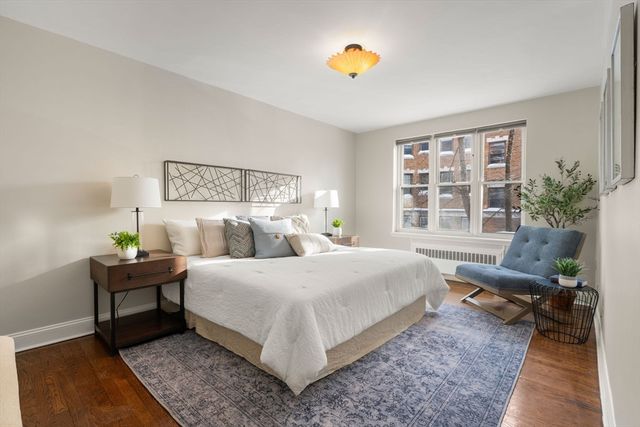 60 Sutherland Rd 4, Boston, MA 02135