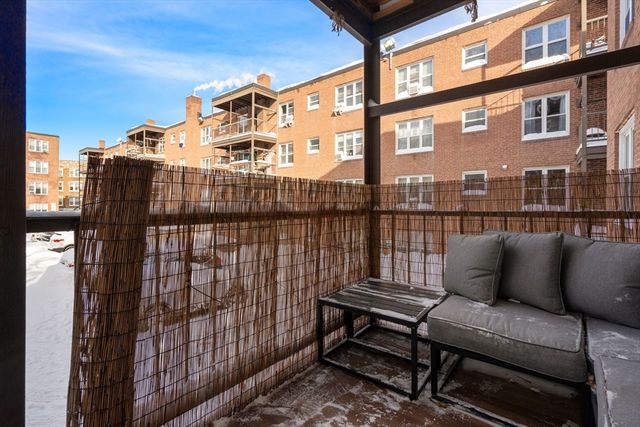 60 Sutherland Rd 4, Boston, MA 02135