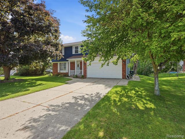 3330 Blasser Drive, Lake Orion, MI 48359
