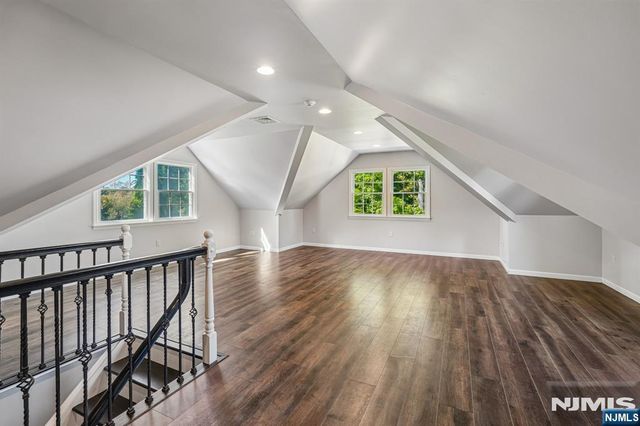 724 Ewing Avenue, Franklin Lakes, NJ 07417