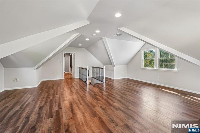 724 Ewing Avenue, Franklin Lakes, NJ 07417