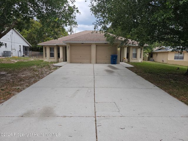 7477 Canterbury Street, Spring Hill, FL 34606