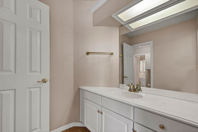 306 Canyon Lake Drive, Southlake, TX 76092