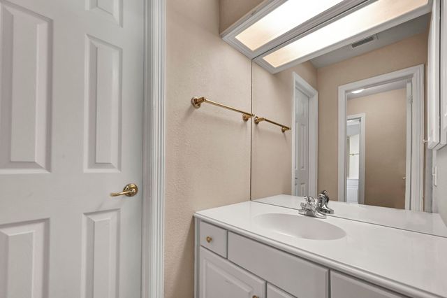 306 Canyon Lake Drive, Southlake, TX 76092