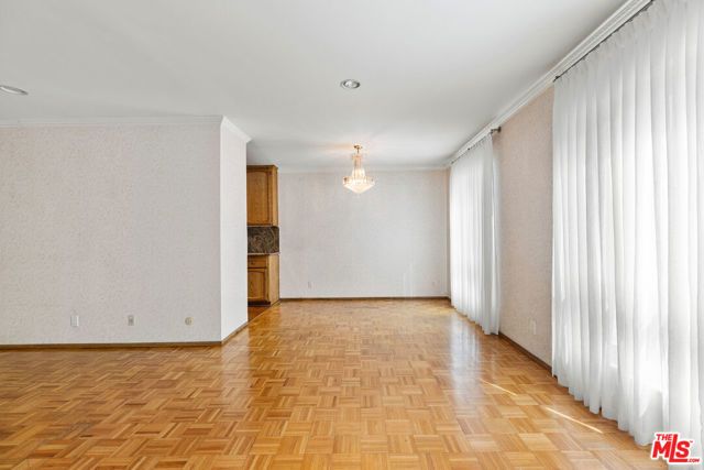 7300 Franklin Avenue 447, Los Angeles, CA 90046