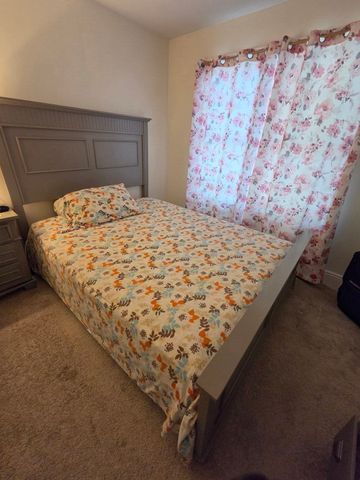 56 Washington St A, Taunton, MA 02780
